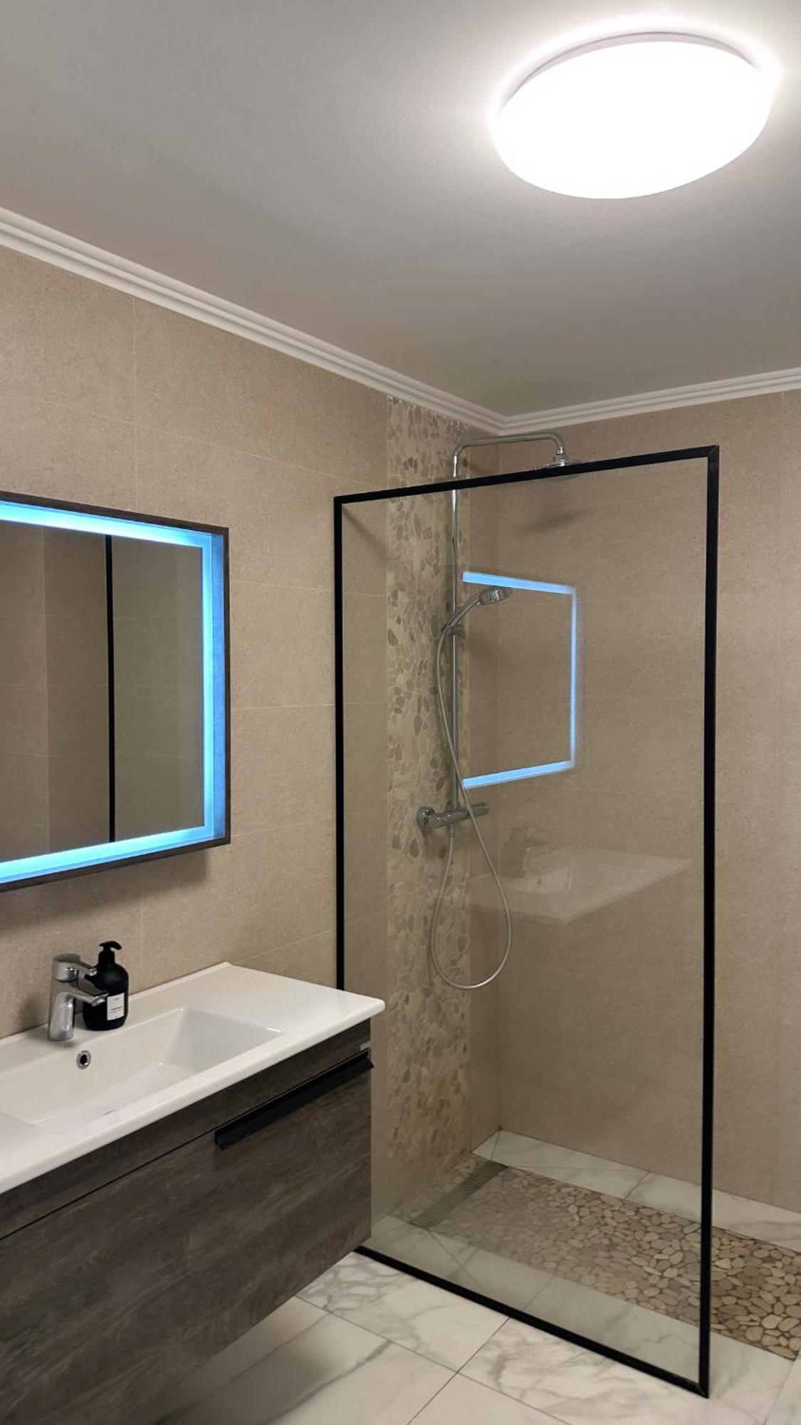 Free Parking Skanderbeg Square - Spacious Central Apartment Тирана Экстерьер фото