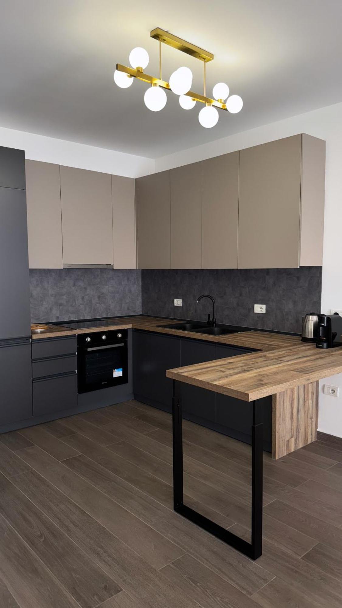 Free Parking Skanderbeg Square - Spacious Central Apartment Тирана Экстерьер фото