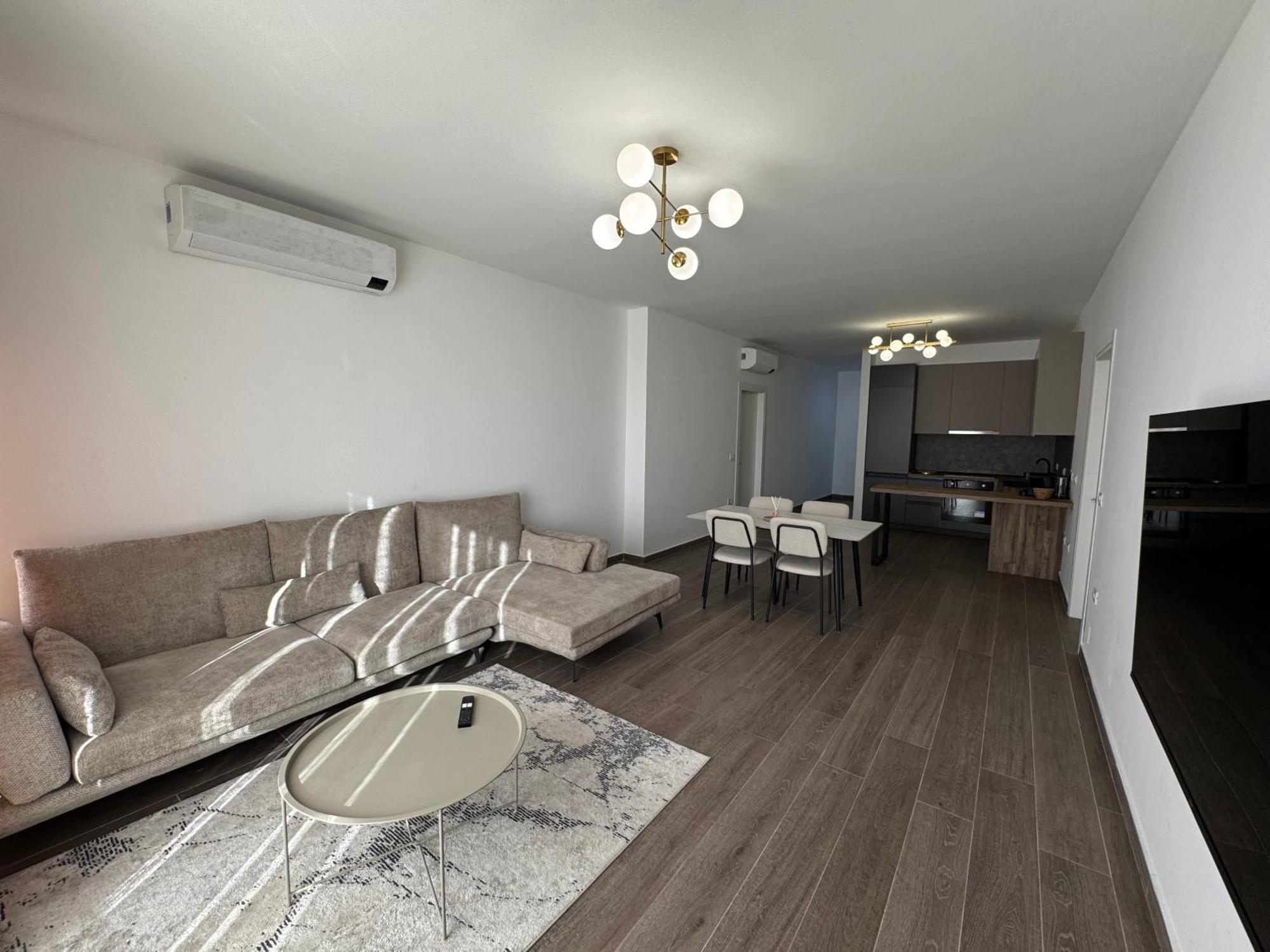Free Parking Skanderbeg Square - Spacious Central Apartment Тирана Экстерьер фото