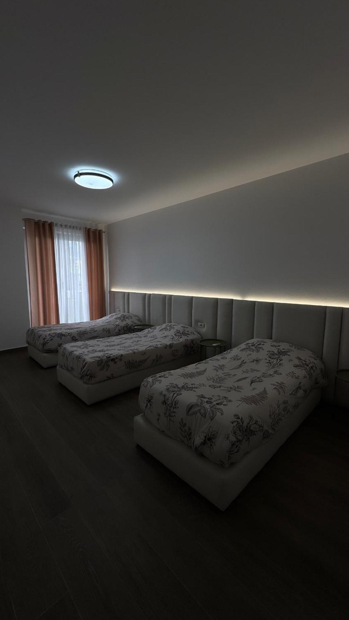 Free Parking Skanderbeg Square - Spacious Central Apartment Тирана Экстерьер фото