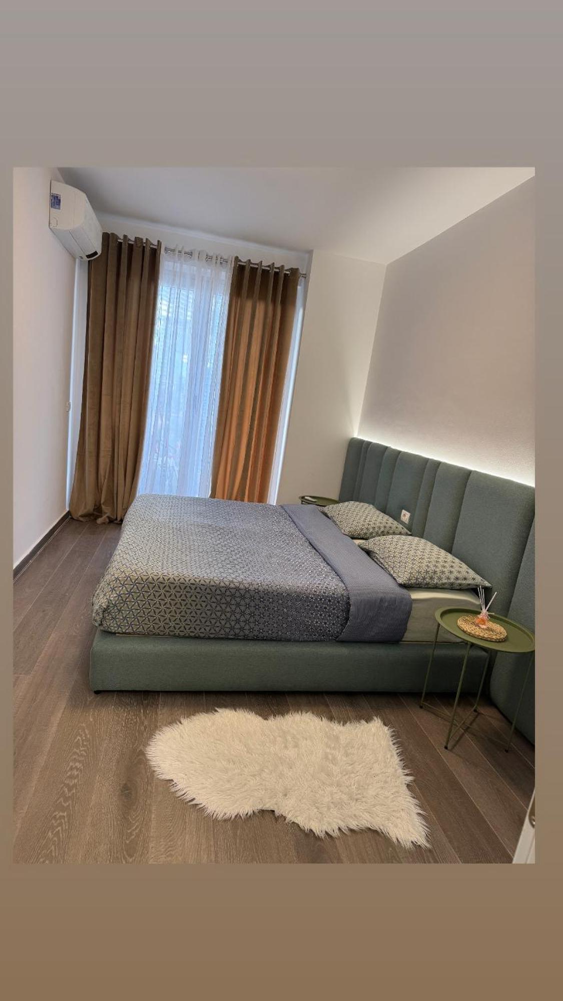 Free Parking Skanderbeg Square - Spacious Central Apartment Тирана Экстерьер фото